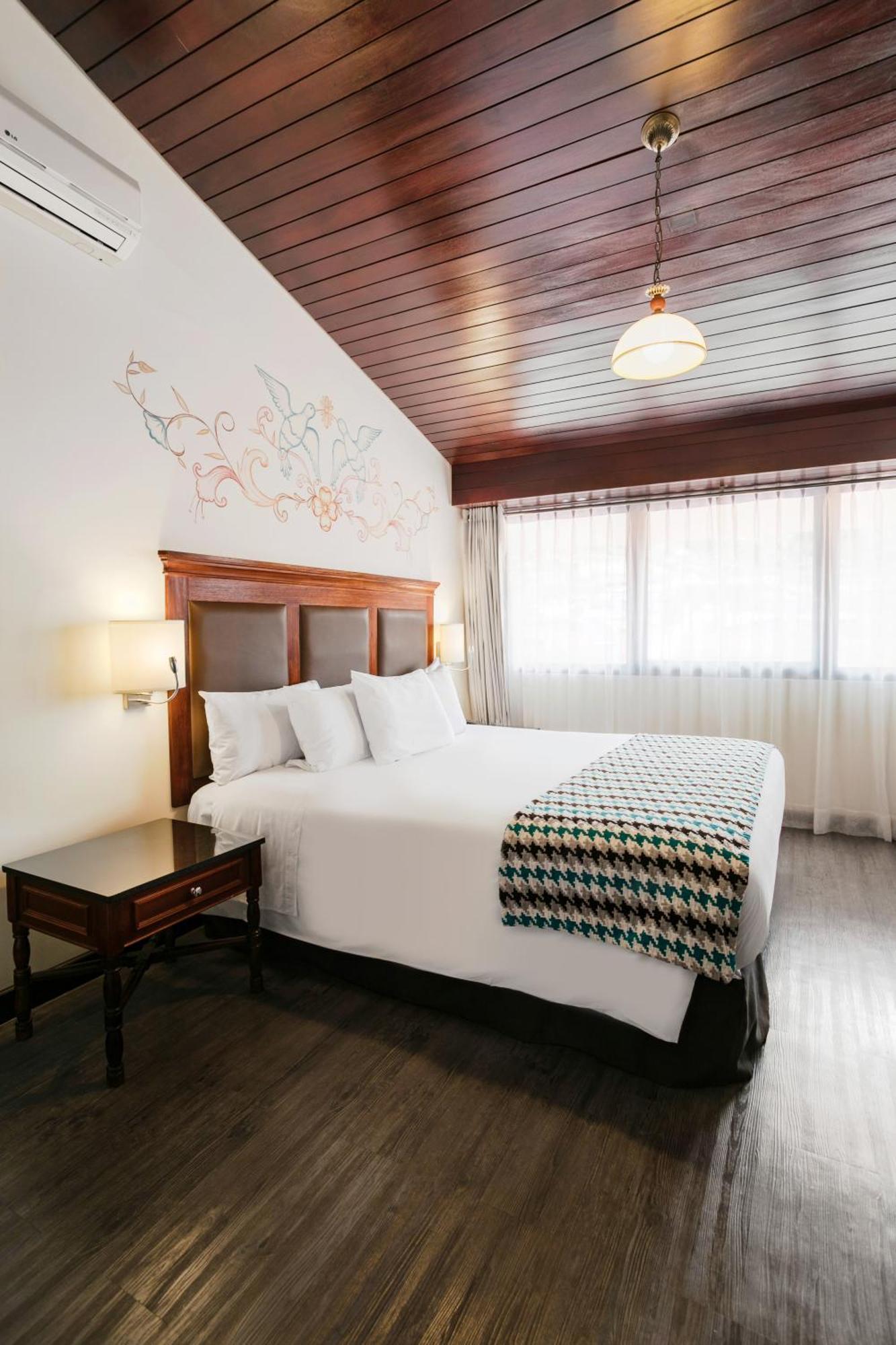 Hotel Costa Del Sol Wyndham 4*